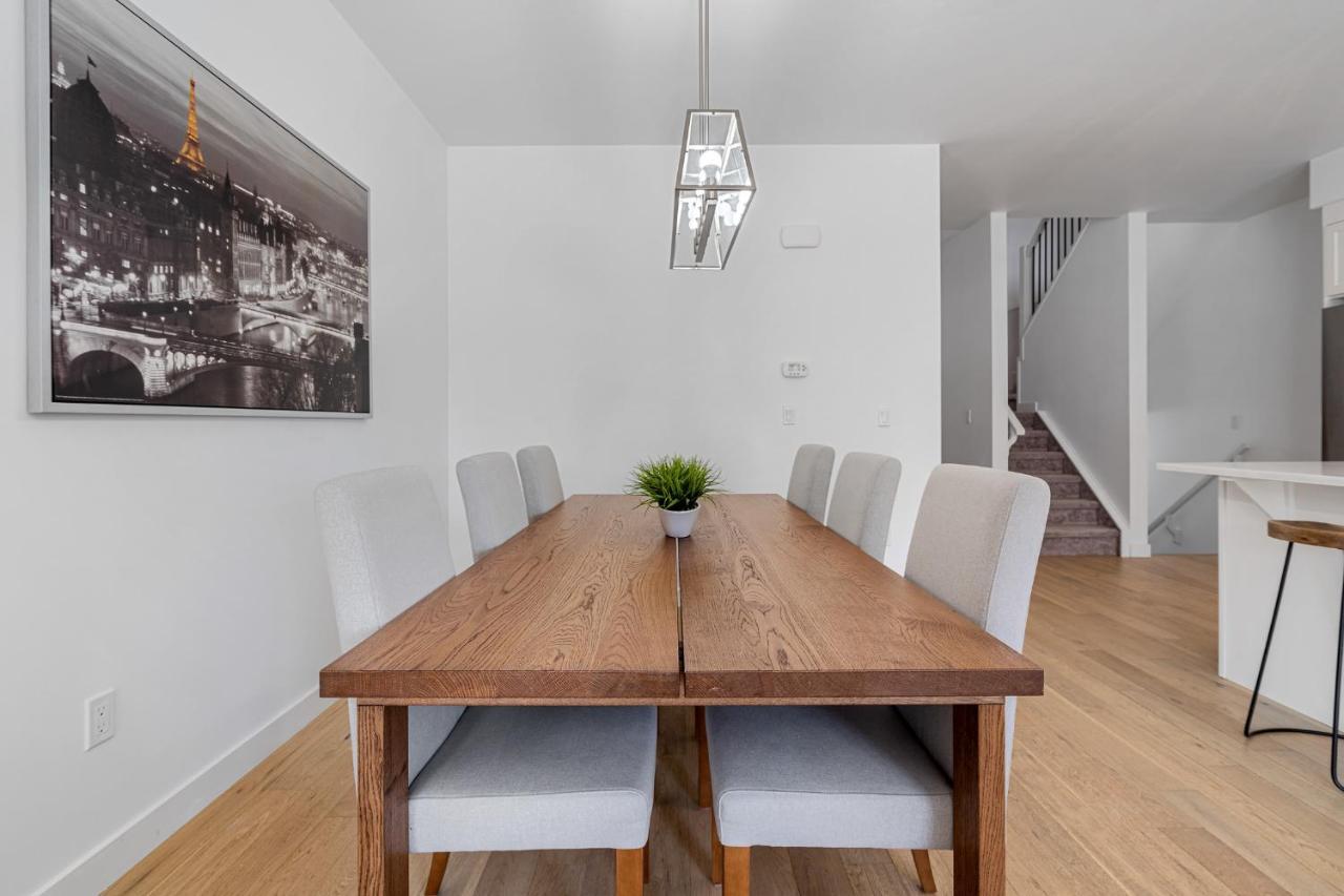Luxury Spacious Private House Near City Centre YYC Exteriér fotografie