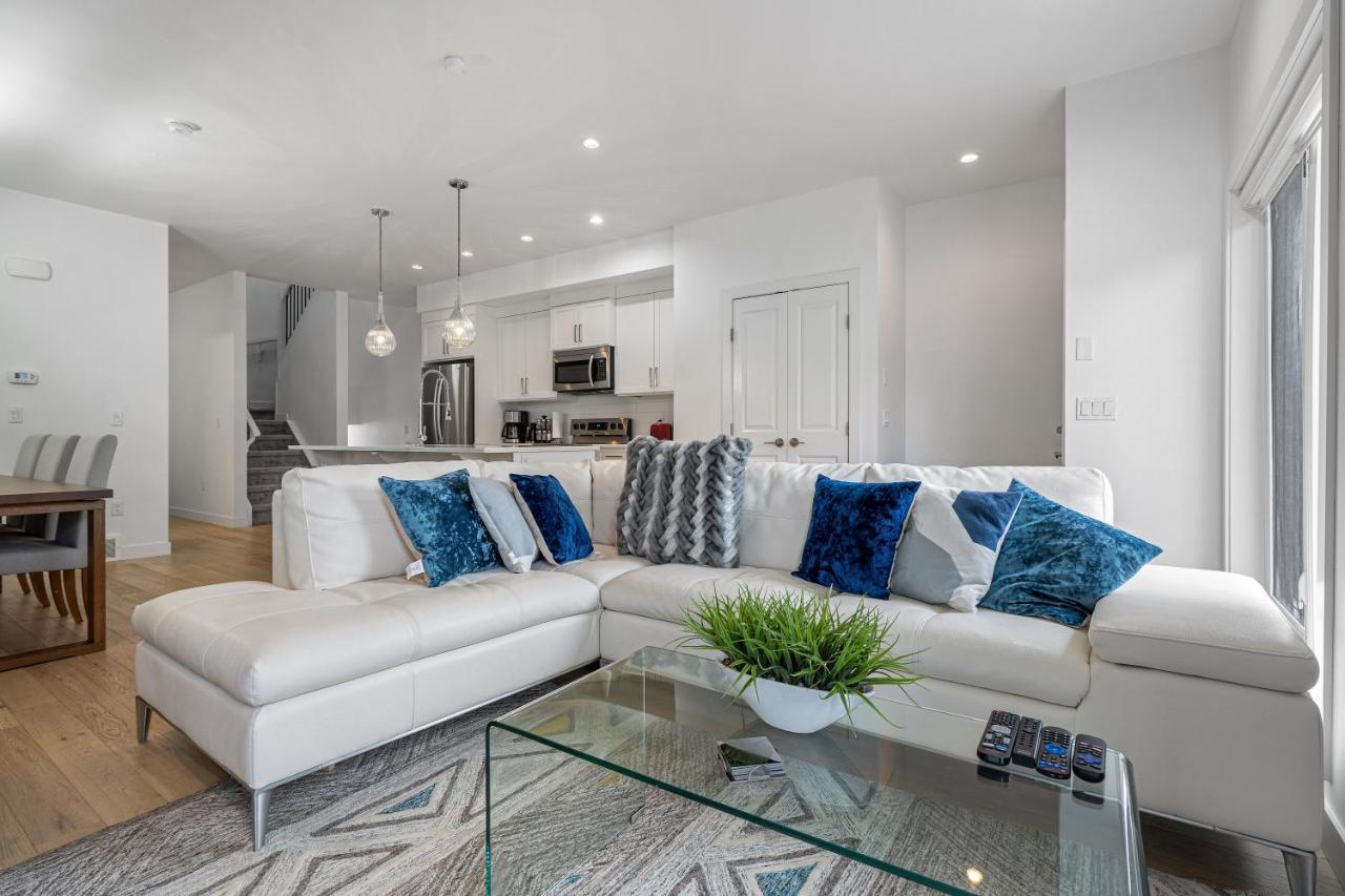 Luxury Spacious Private House Near City Centre YYC Exteriér fotografie
