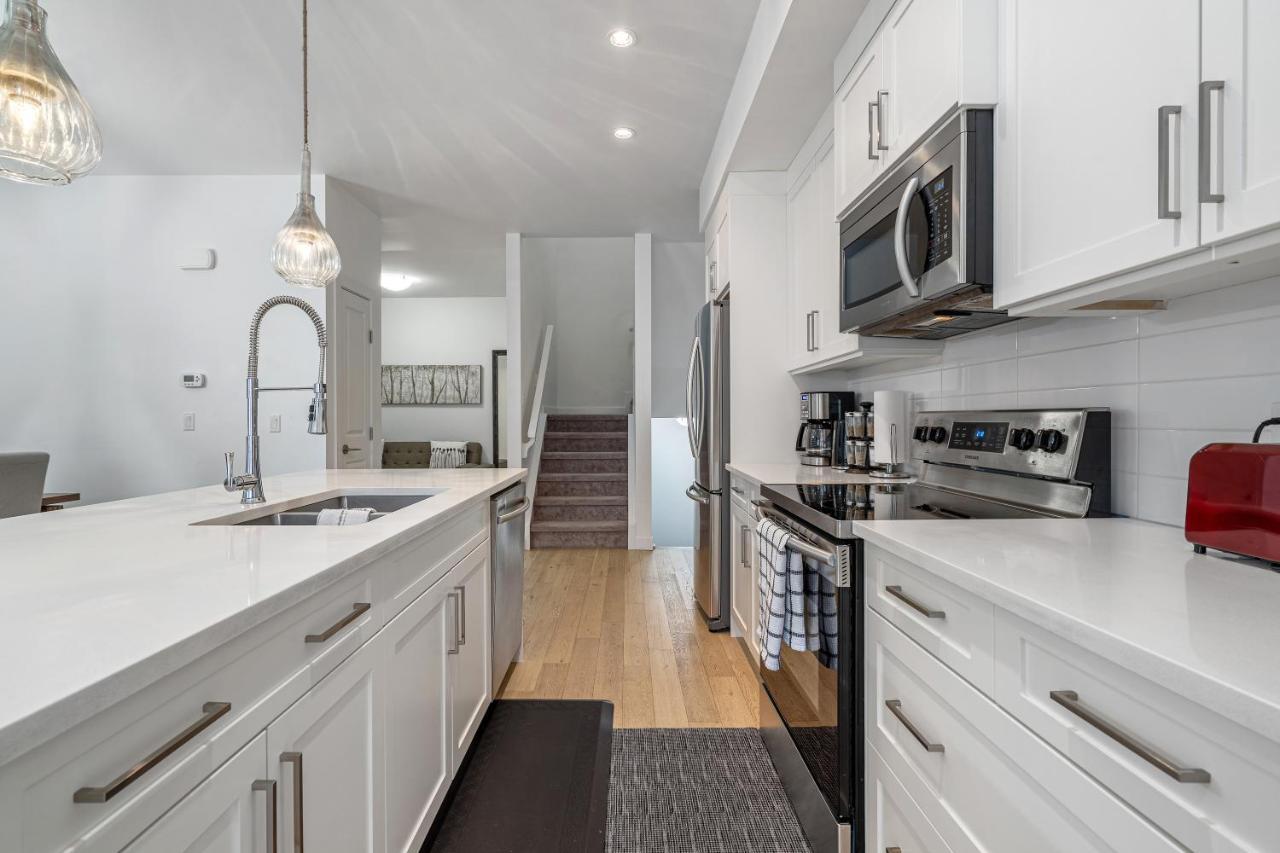 Luxury Spacious Private House Near City Centre YYC Exteriér fotografie