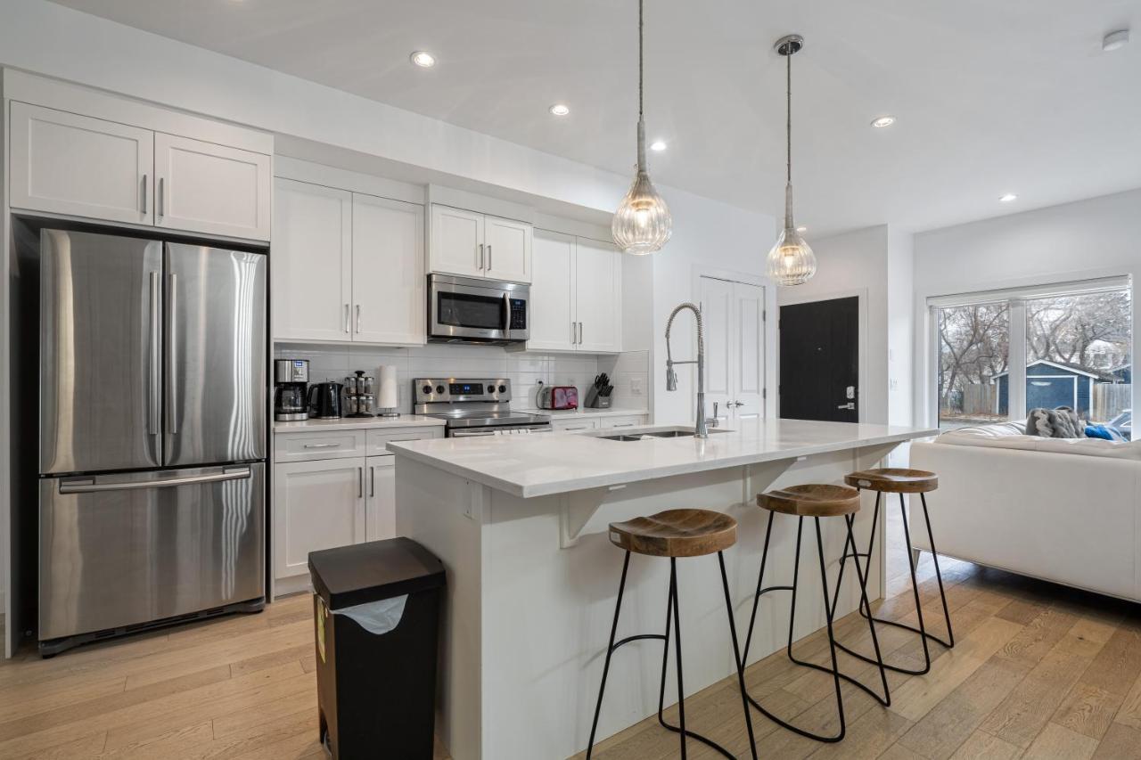 Luxury Spacious Private House Near City Centre YYC Exteriér fotografie